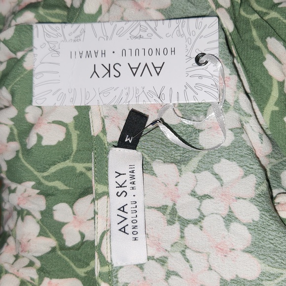 New Fighting Eel Ava Sky Jumper Kiwi Matcha Sakura Green Cherry Blossom M Romper - Picture 7 of 16